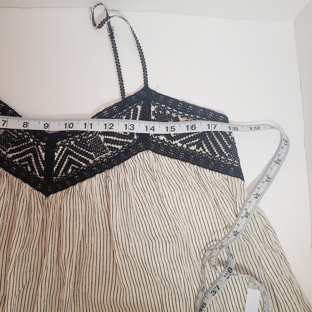 AE Black and White Striped Women's Tank Top - Picture 5 of 7
